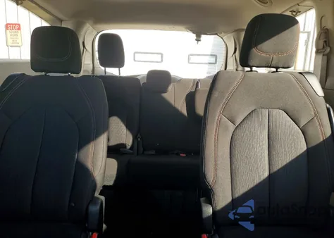 2017 Chrysler Pacifica Touring from USA, damaged, VIN 2C4RC1DG8HR525112